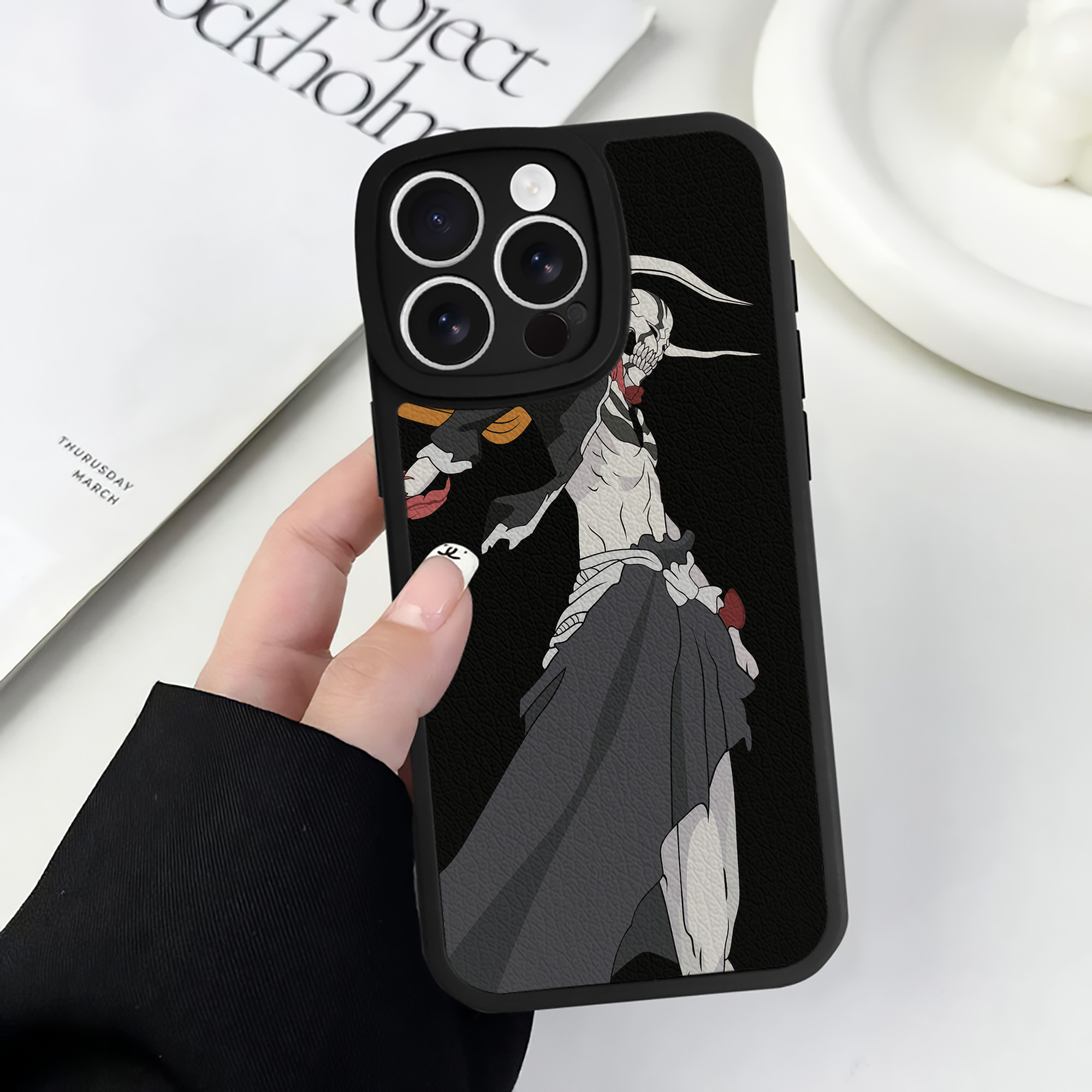 （画像用） ブリーチ BLEACH 【iPhone 16シリーズ対応】シリコンスマホケース（レザー調） 材質：シリコン